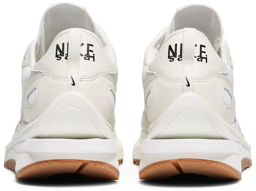 TÊNIS NIKE VAPORWAFFLE X SACAI ' SAIL GUM ' - Quem entende de