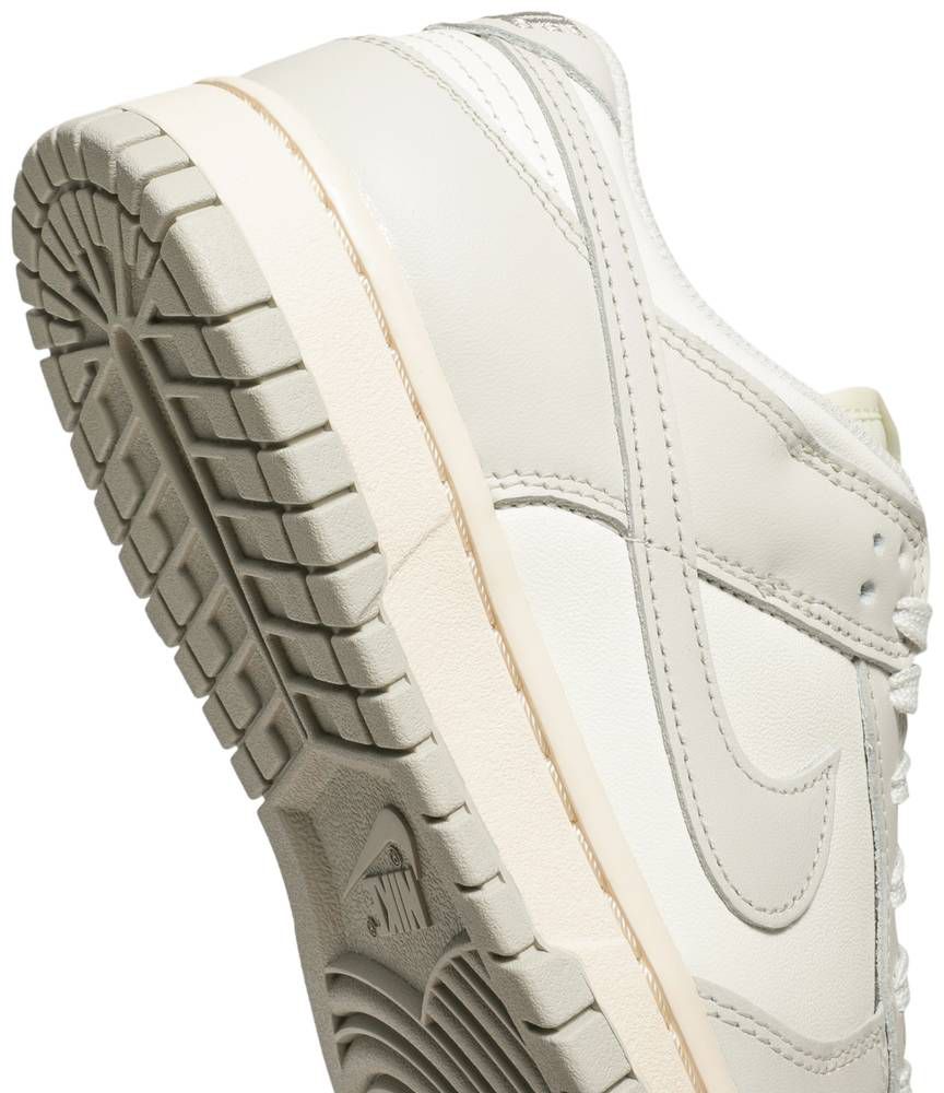 TÊNIS NIKE DUNK LOW ' LIGHT BONE ' - Quem entende de tênis