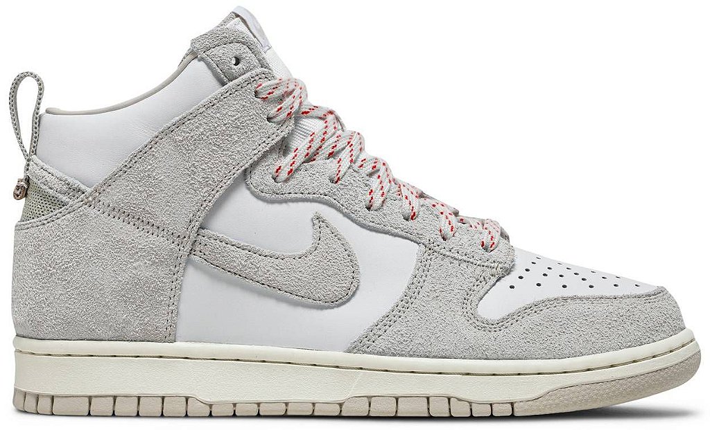 TÊNIS NIKE DUNK HIGH X NOTRE ' LIGHT OREWOOD BROWN ' - Quem