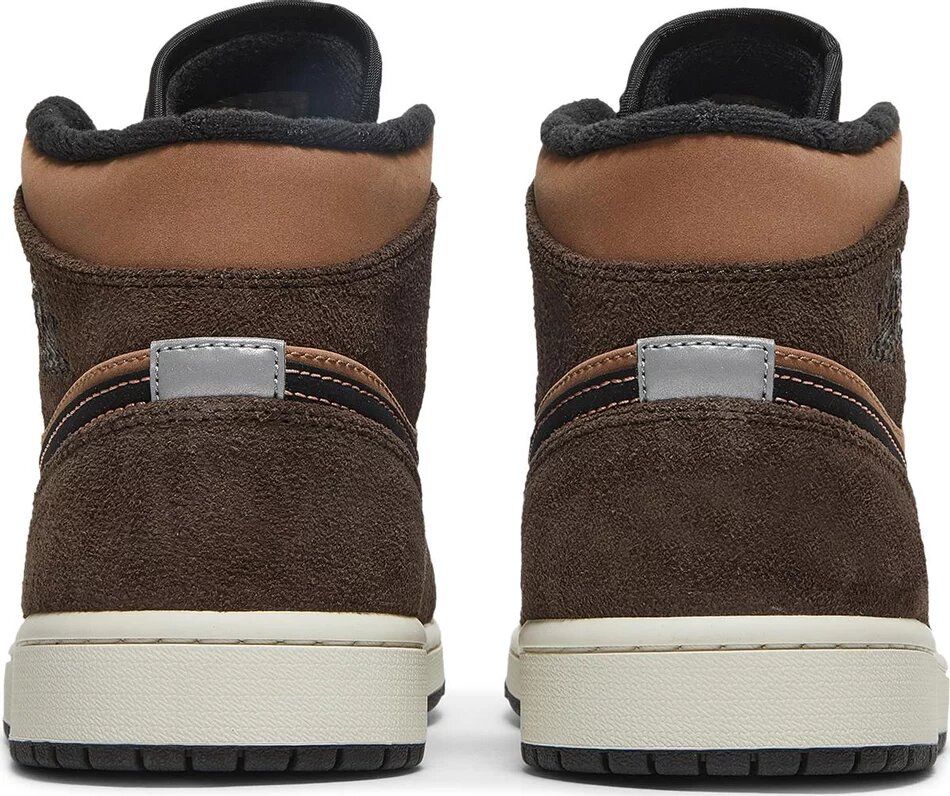 AIR JORDAN 1 MID SE DARK CHOCOLATE - Os melhores sneakers