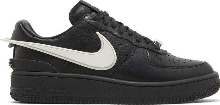 NIKE AIR FORCE 1 07' AMBUSH X BLACK WHITE - Quem entende de tênis