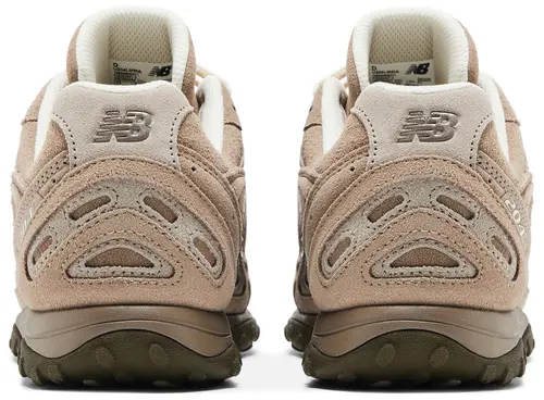 NEW BALANCE 204L MUSHROOM ARID STONE - Quem entende de tênis