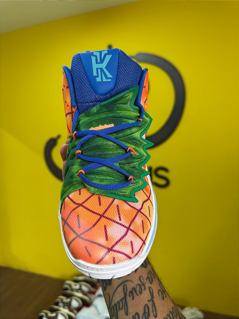 Nike Kyrie 5 SpongeBob Pineapple House - A PRONTA ENTREGA - Quem