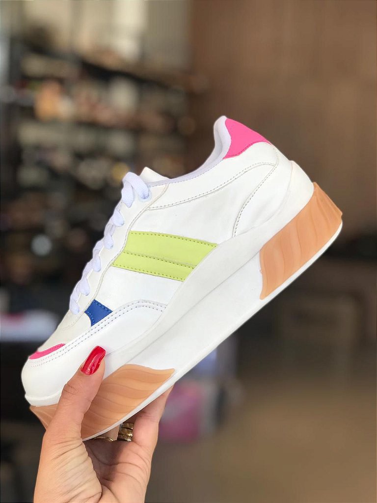 TÊNIS SNEAKER - MODELO JULIETTE BBB 21 - Roupa feminina e Acessórios  Atacado Online - Donas