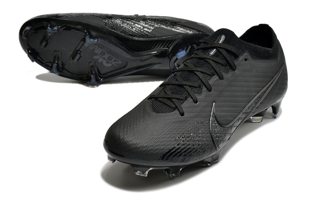 Black hotsell nike vapours
