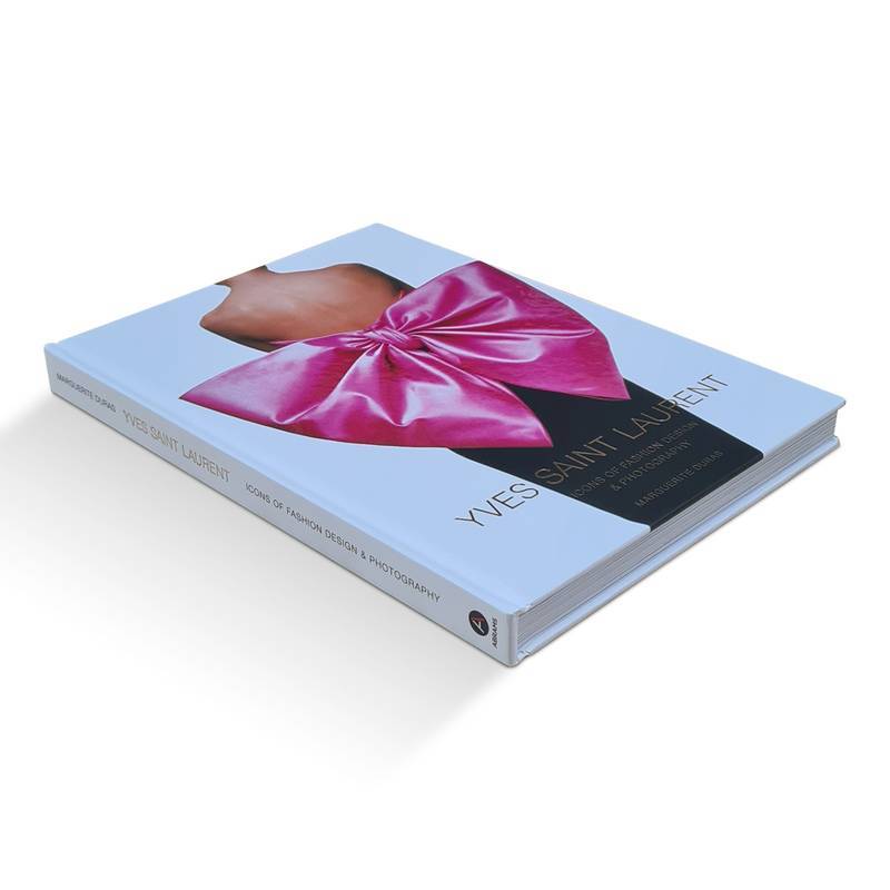 Livro Yves Saint Laurent - Icons Of Fashion Design & Photography