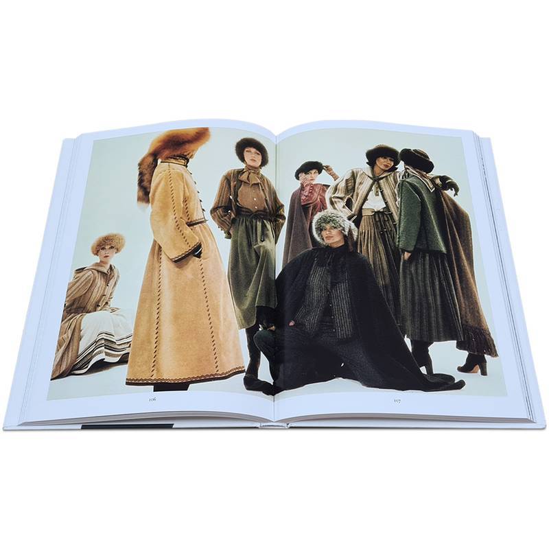 Livro Yves Saint Laurent - Icons Of Fashion Design & Photography