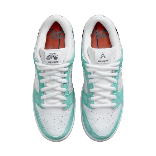 Nike SB Dunk Low x April Skateboards - Blackapparel