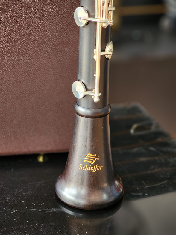 Clarinete Soprano Schieffer em Si bemol (Bb) em madeira com case e