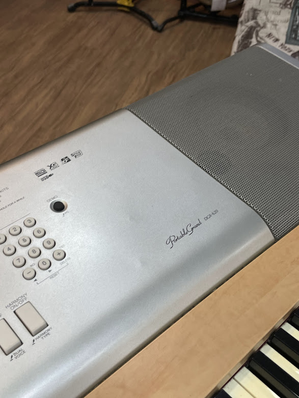 Piano Yamaha DGX-620 (SEMINOVO) #NTBO101761 - Quero um Instrumento
