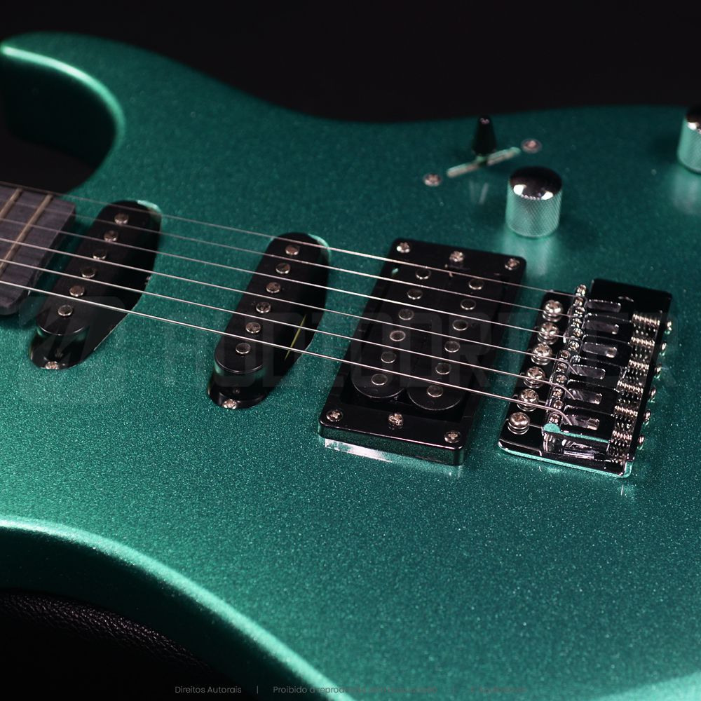 greentomatoさま Guitarra Tagima TG-510 MSG Super Strato Metallic Surf Green