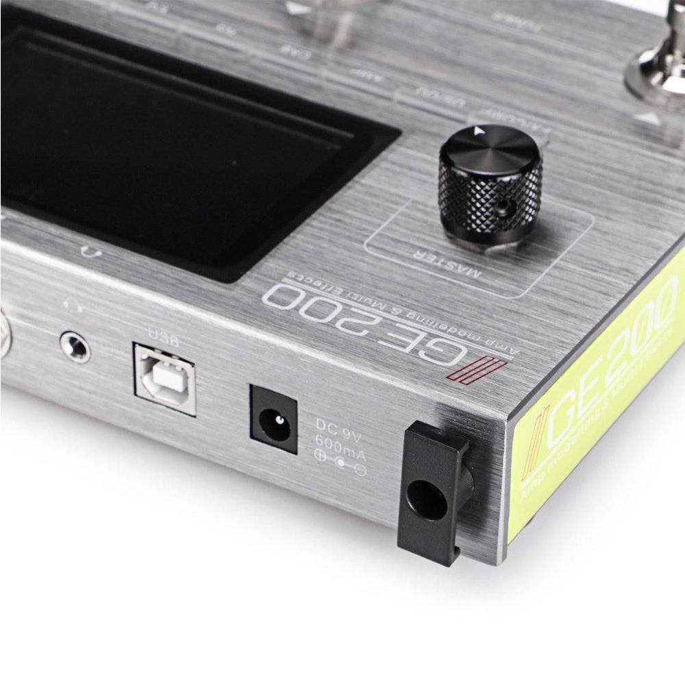 Pedaleira Mooer GE-200 com Pedal de Expressão - AudioDriver