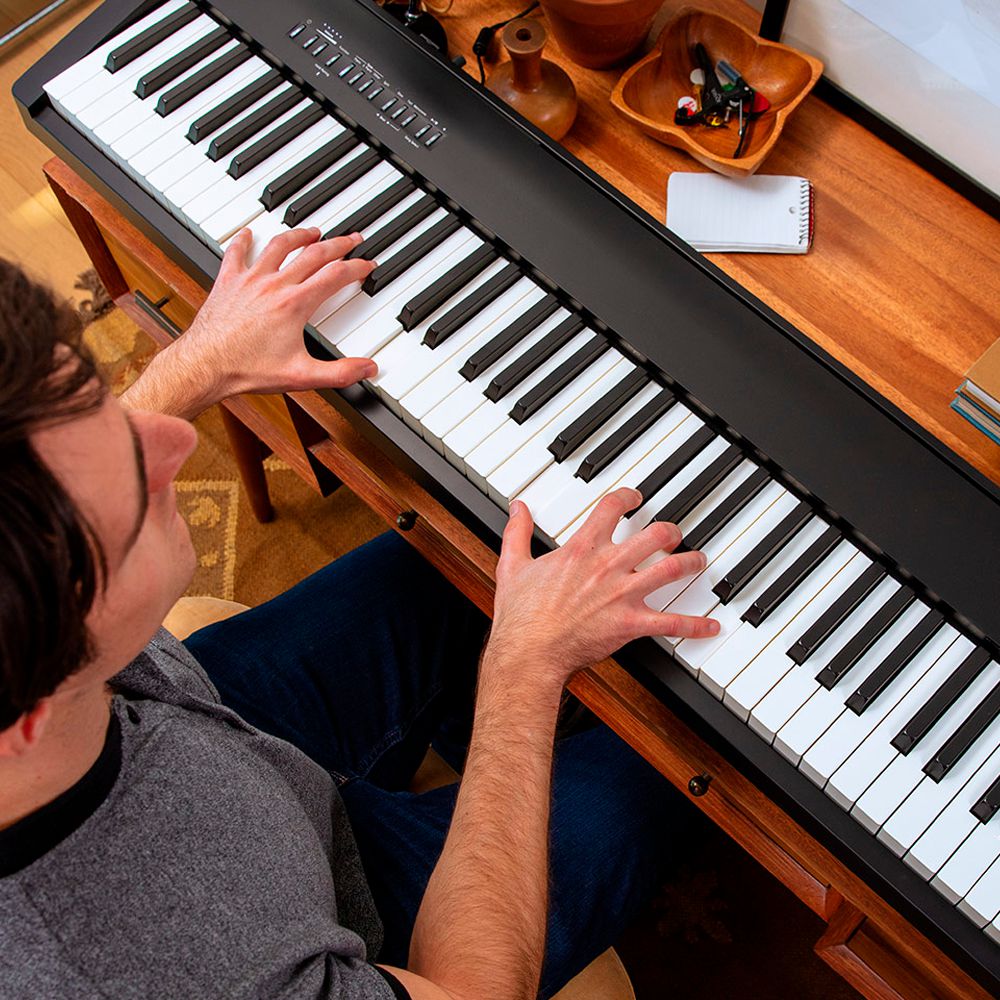 Piano Digital 88 Teclas Roland FP-30X-BK Preto com Bluetooth