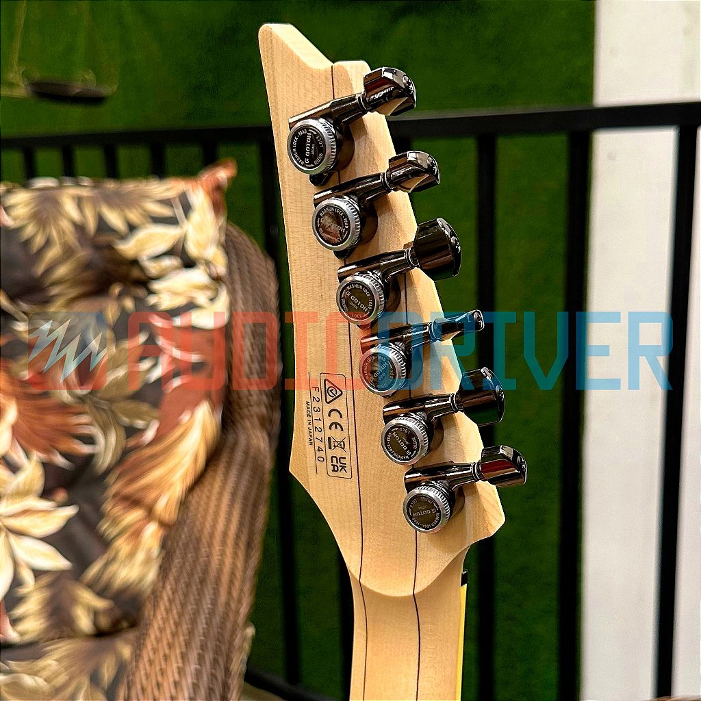 Guitarra Super Strato Japonesa Ibanez RG652AHMFX Nebula Green