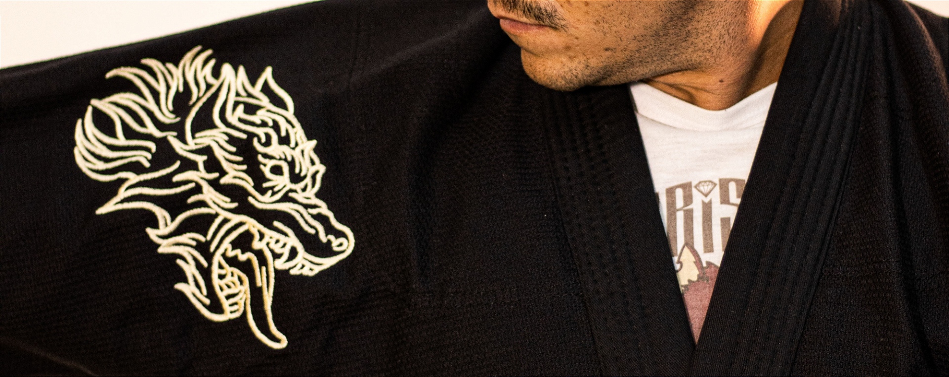 2 KIMONO CRISP BLACK & GOLD