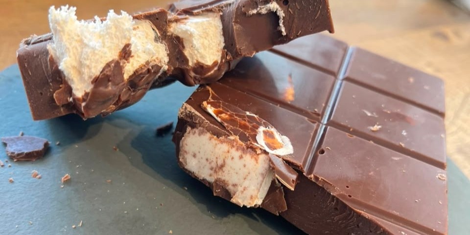 Chocolate com torrone