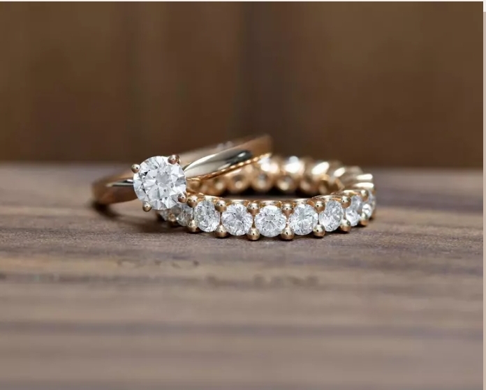 Anel de formatura alianças