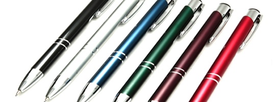 canetas de metal