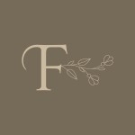 FLORA CLOSET
