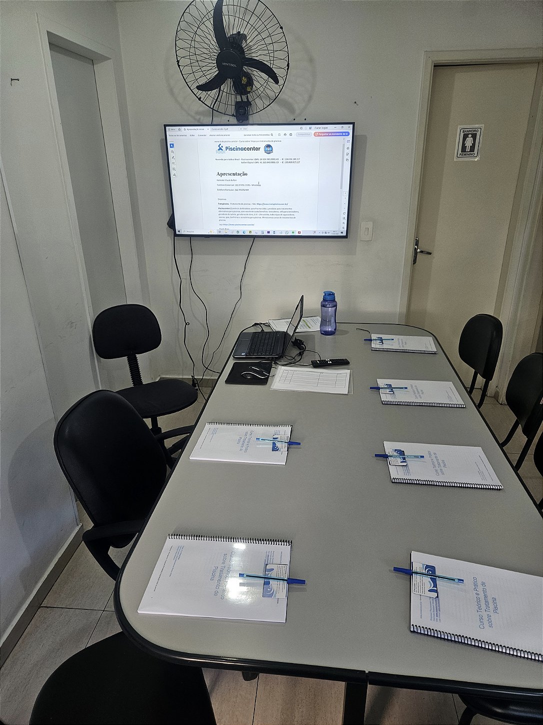 Sala preparada para o treinamento
