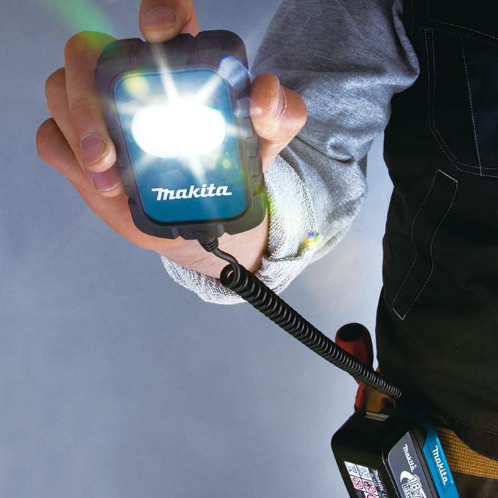 Lanterna Makita Led A Bat 18/14V Dml803 - Tocco - Tudo para sua