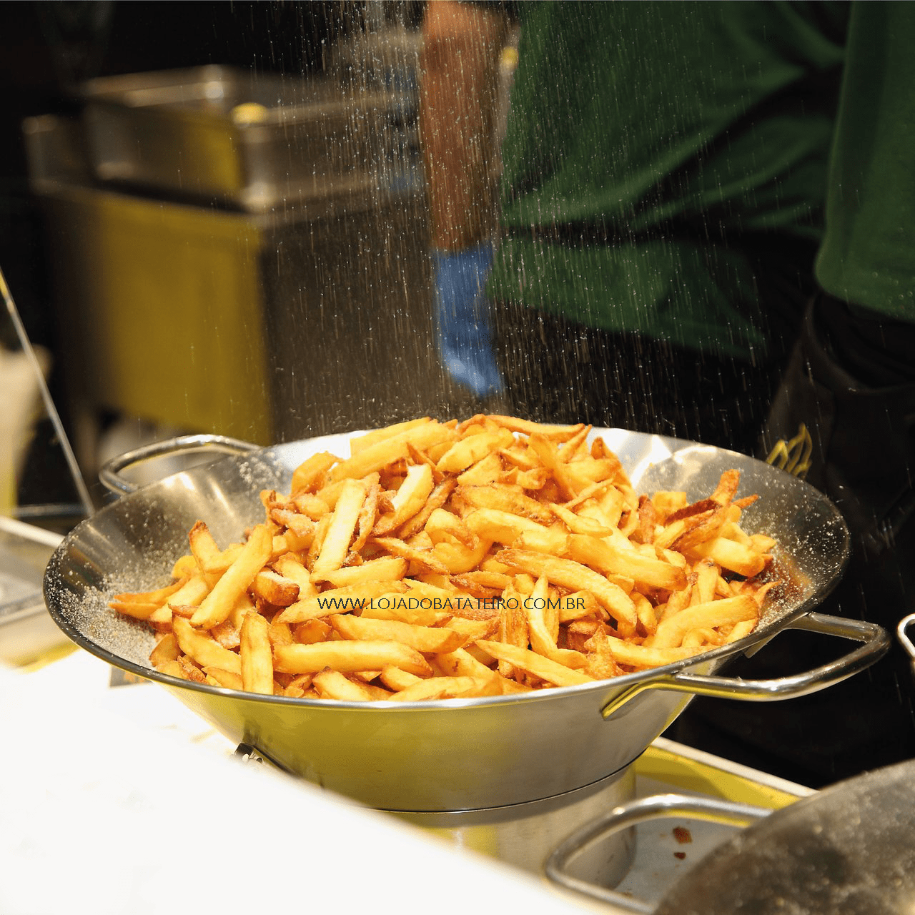 Batata com páprica, frita e sem óleo, mais que perfeita! - Monta