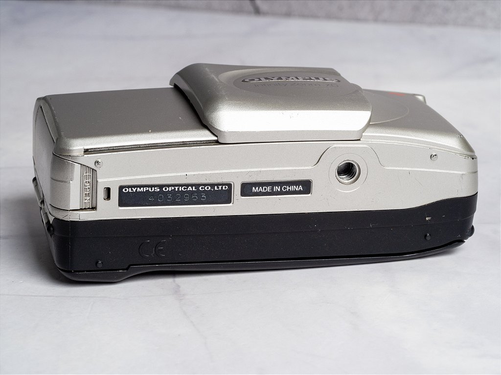 Câmera 35mm - Olympus Infinity Zoom 70 (8.8/10) + Case, Bateria e