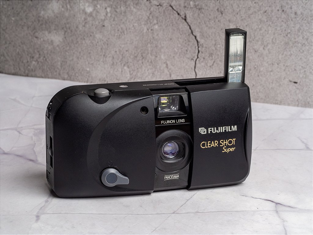 Câmera 35mm - Fujifilm Clearshot Super (9/10 - Nova, de Vitrine