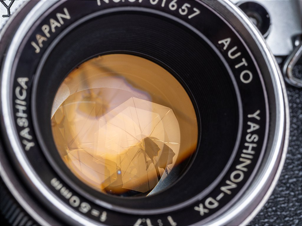 Câmera 35mm - Yashica J-7 (9.7/10) + Lente 50mm f/1.7 (9.7/10