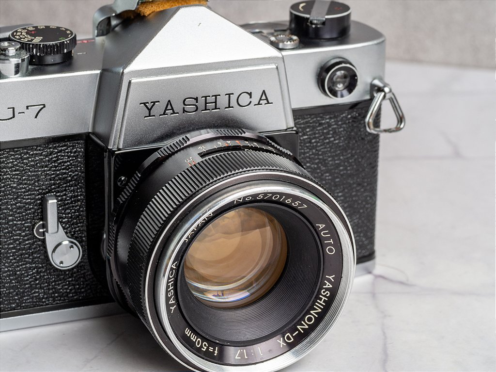 Câmera 35mm - Yashica J-7 (9.7/10) + Lente 50mm f/1.7 (9.7/10