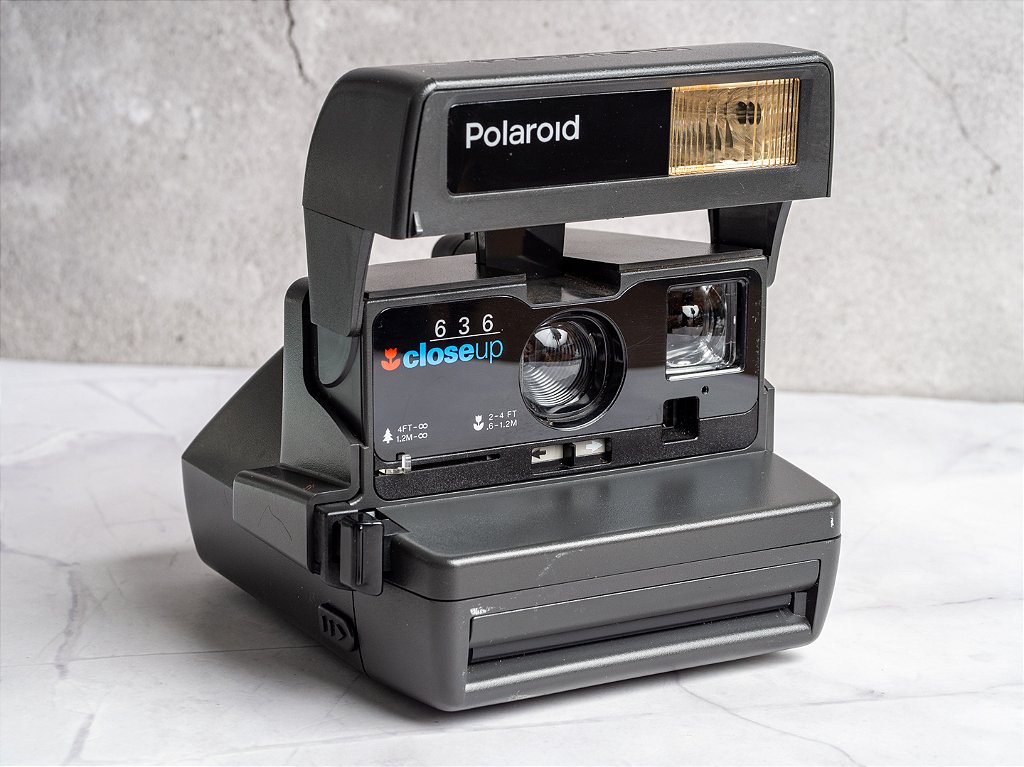 Câmera Instantânea - Polaroid 636 Closeup (7.5/10) + Filme