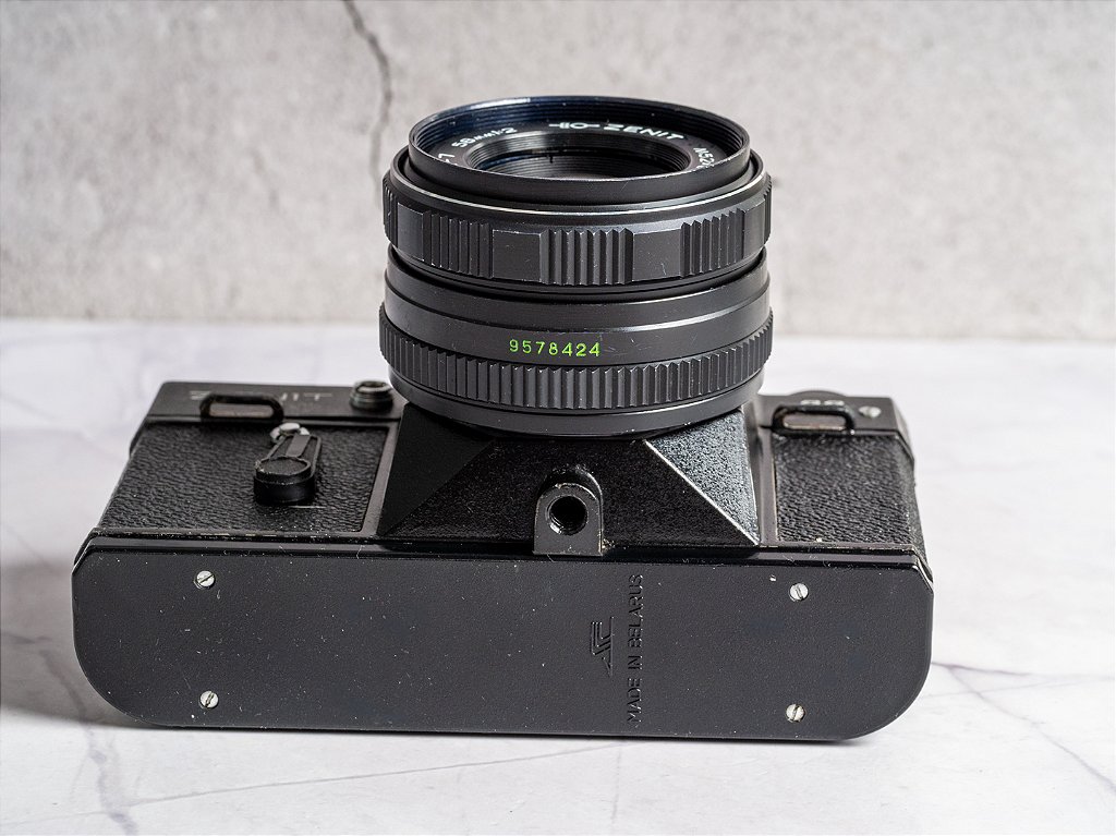 Camera 35mm - Zenit 11 + Lente Helios 44M-7 58mm f2.0 (8/10