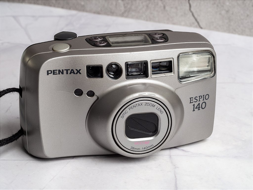 Câmera 35mm - Pentax Espio 140 (9/10) + Bateria - Foto com Filme