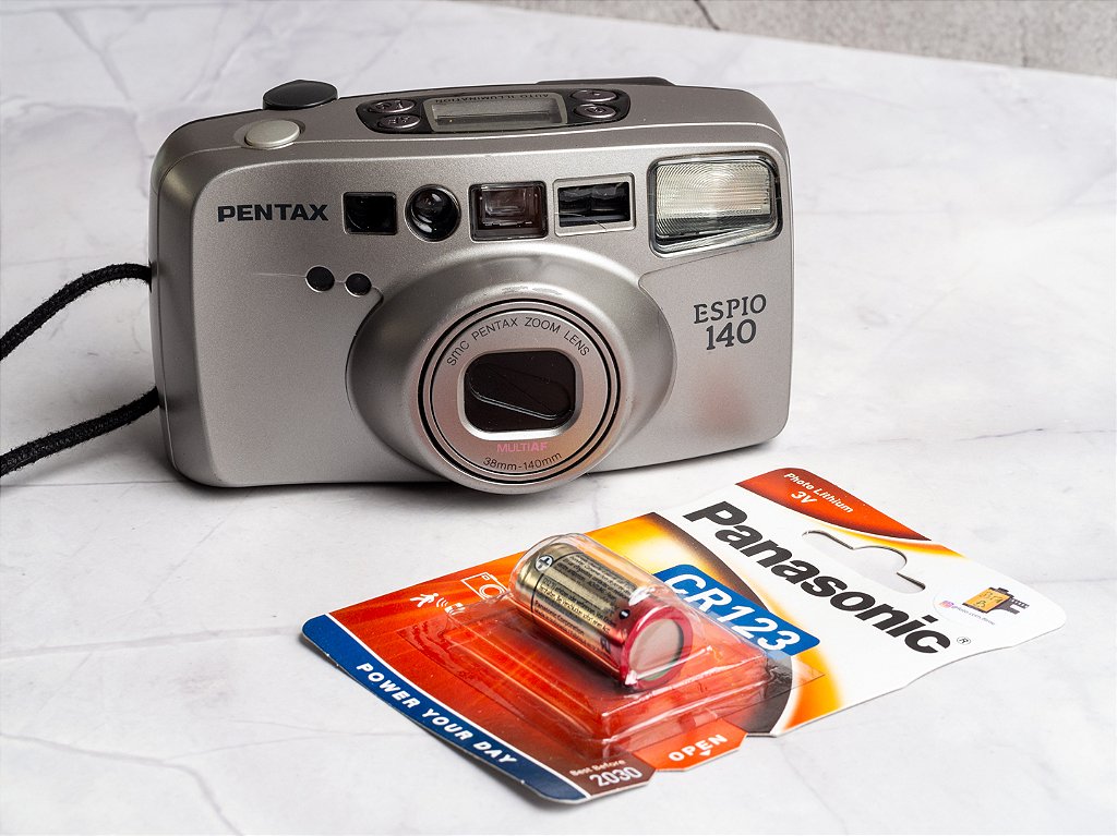 Câmera 35mm - Pentax Espio 140 (9/10) + Bateria - Foto com Filme