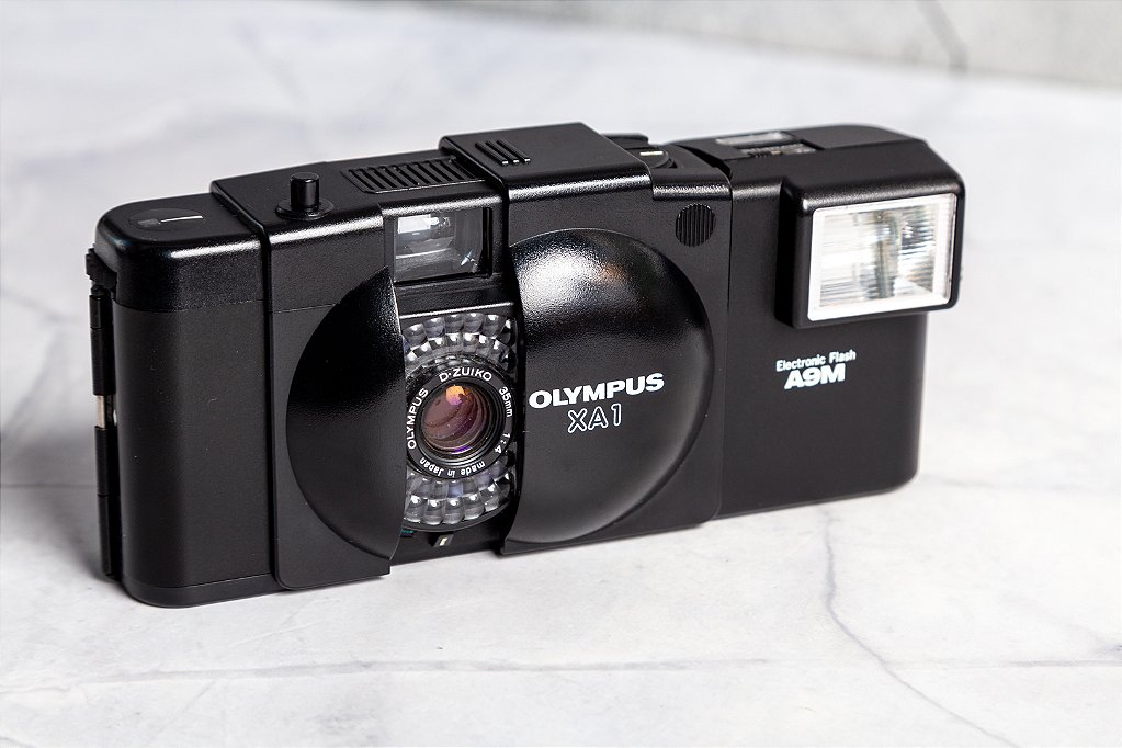 Câmera 35mm - Olympus XA-1 + Flash A9M (9.5/10) + Filme e Pilha