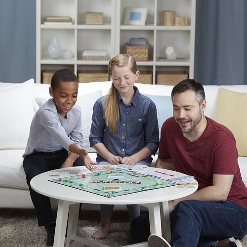 Brinquedo Jogo Hasbro Gaming Monopoly - Jogo para a família. De 2 a 6  jogadores - C1009 - Hasbro, Verde/Vermelho