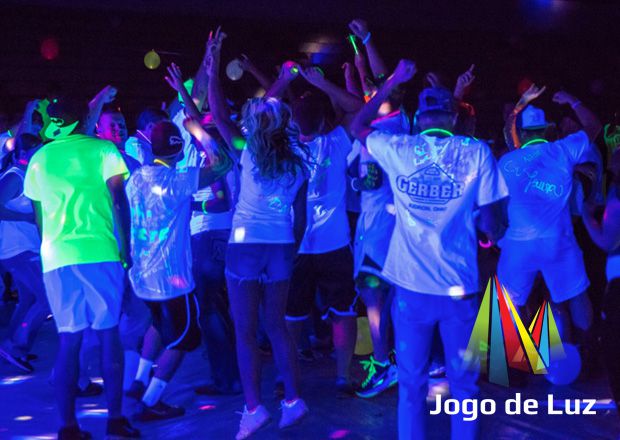Neon Party 1 - Kit de Luz Negra (Aluguel 24h)