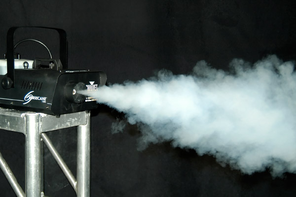 Locação de Máquina de Fumaça - 900 Watts