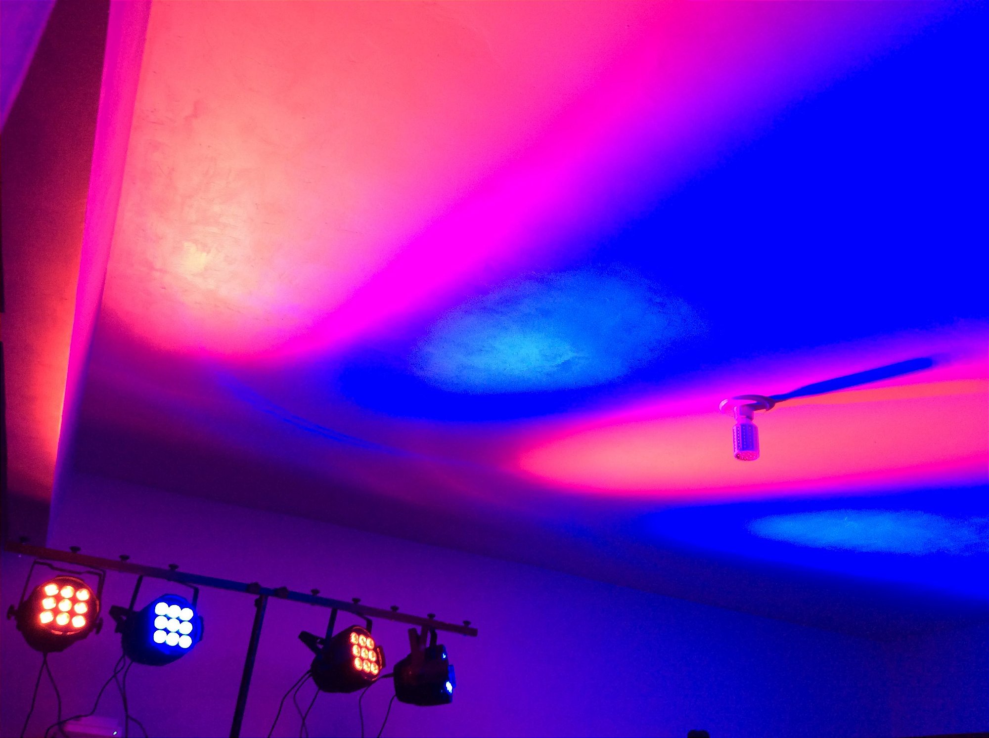 Kit 4 x Optipar LED [Modelo 9-Leds de 18W] (Aluguel 24h)