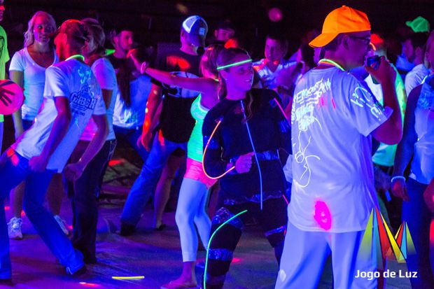 Neon Party 2 - Kit de Luz Negra (Aluguel 24h)