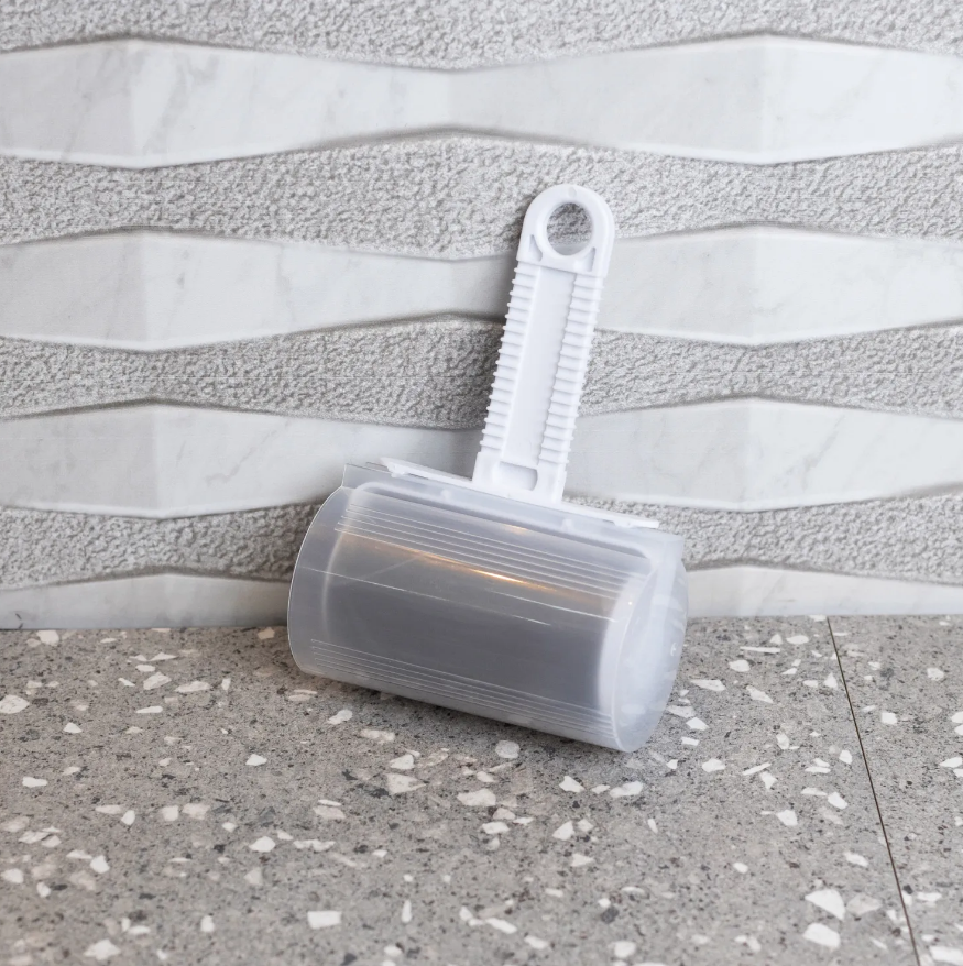 ROLO ADESIVO TIRA PÊLOS LAVÁVEL DE PLÁSTICO CINZA 17X11CM - LYOR