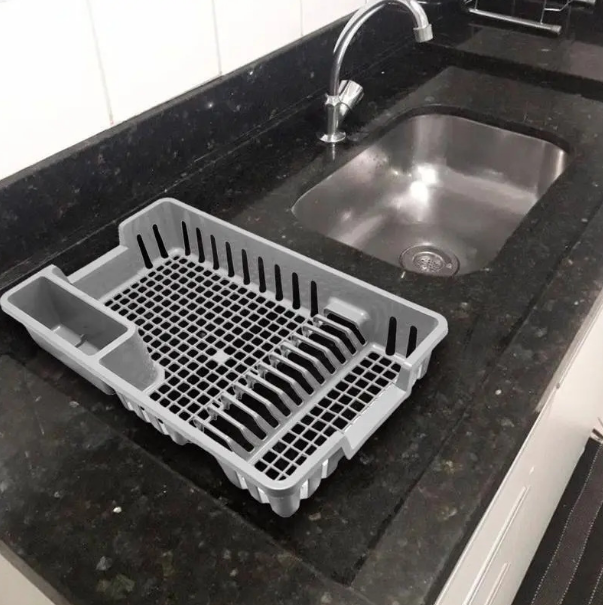 ESCORREDOR DE LOUÇAS DE PLÁSTICO PARA 12 PRATOS CINZA 44X29CM - ARQPLAST