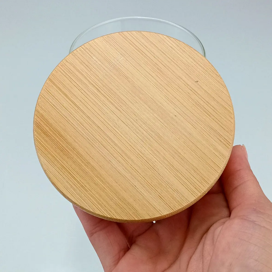 POTE HERMÉTICO DE VIDRO COM TAMPA E COLHER DE BAMBU 550ML 12X8CM - FLASHGOODS