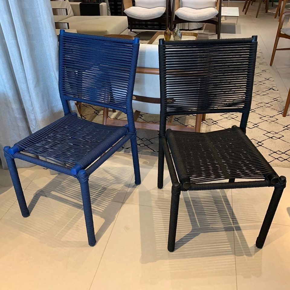 AJ              K7- Conjunto de mesa e 4 cadeiras Belle