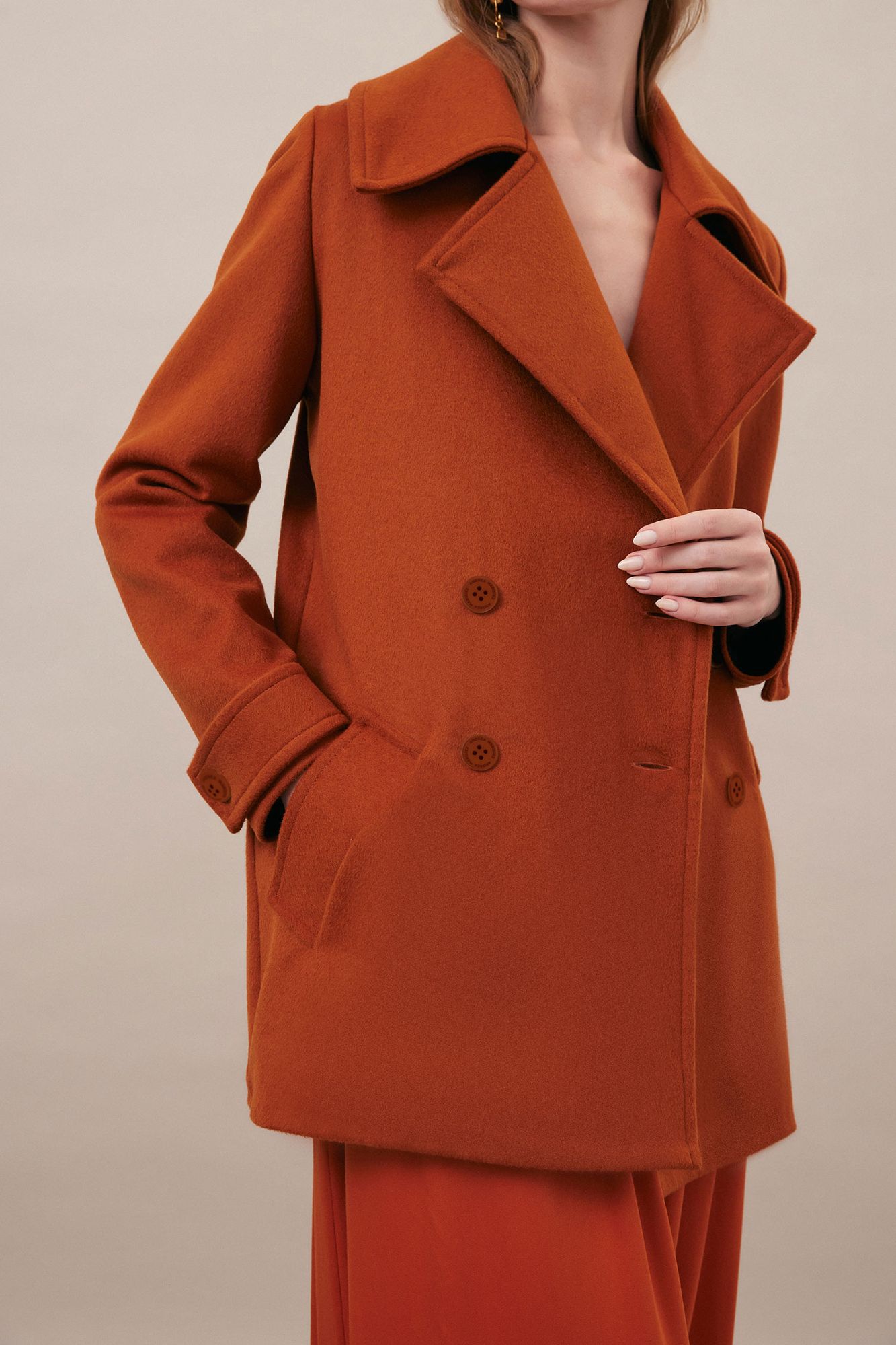 casaco de lã longo com gola ampla canela - Andrea Marques
