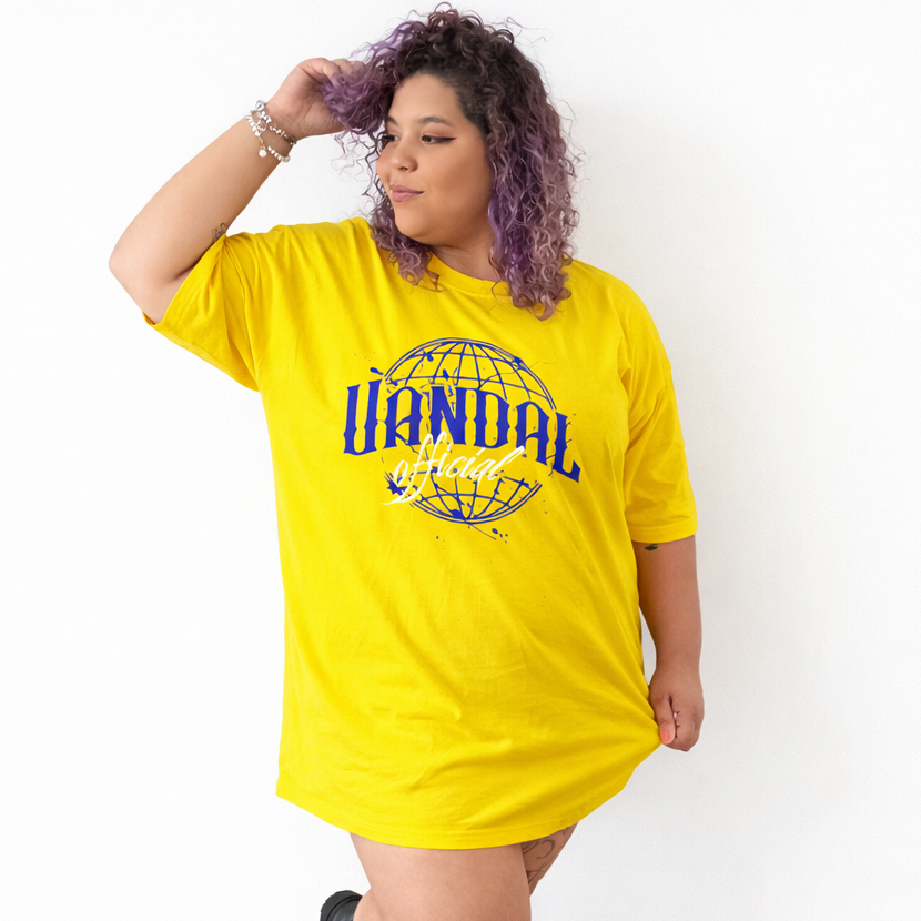 Camiseta Vandal Official - Plus Size