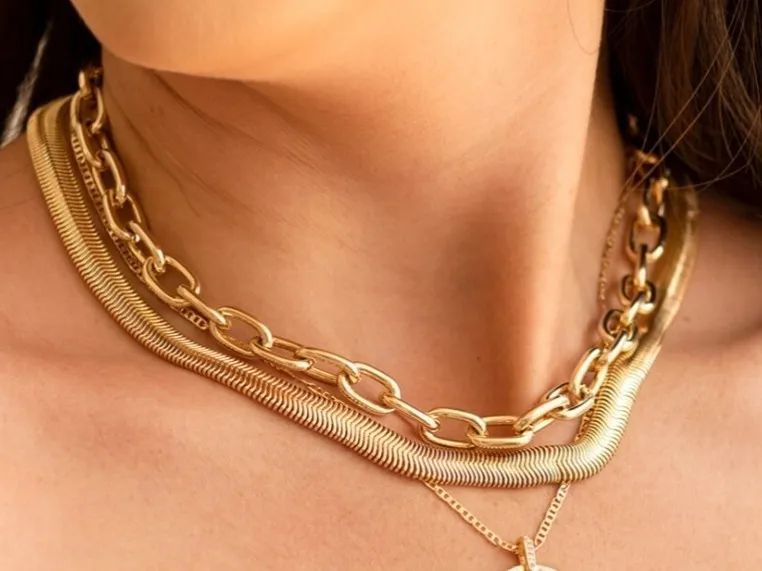 Colar Malha Corrente Lacraia/ Salamandra ou Serpente de 8mm - Semijoia Banhada a Ouro 18K