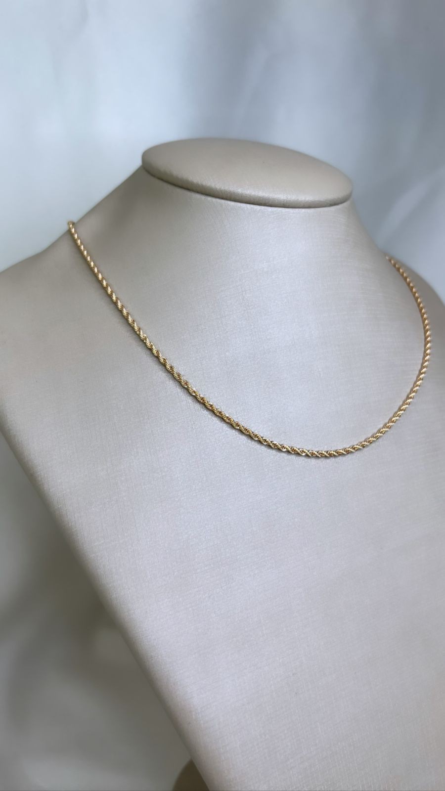 Colar/ Chocker gargantilha Corrente Cabo de Aço/ Baiano Fina Regulável - Semijoia Banhada Ouro 18 K