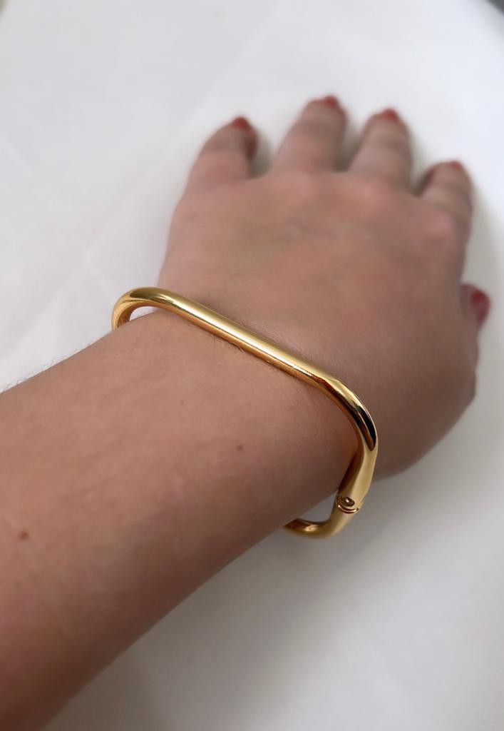 Bracelete/ Pulseira Liso/Trabalhado - Semijoia Delicada Banhada a Ouro 18K
