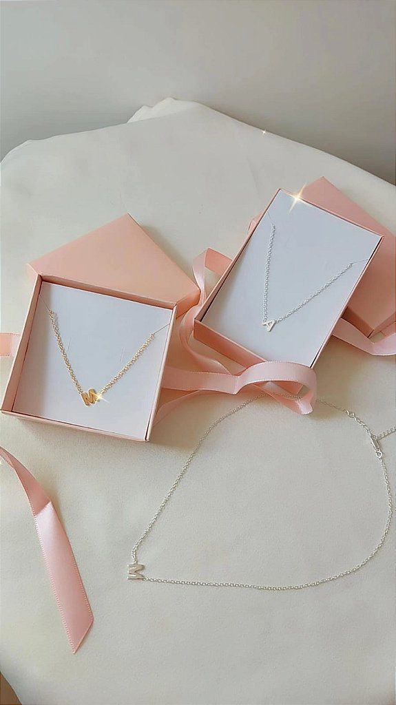 Colar Com Letra/ Inicial Personalizado - Semijoia Banhada em Ouro 18K ou no Banho Prata
